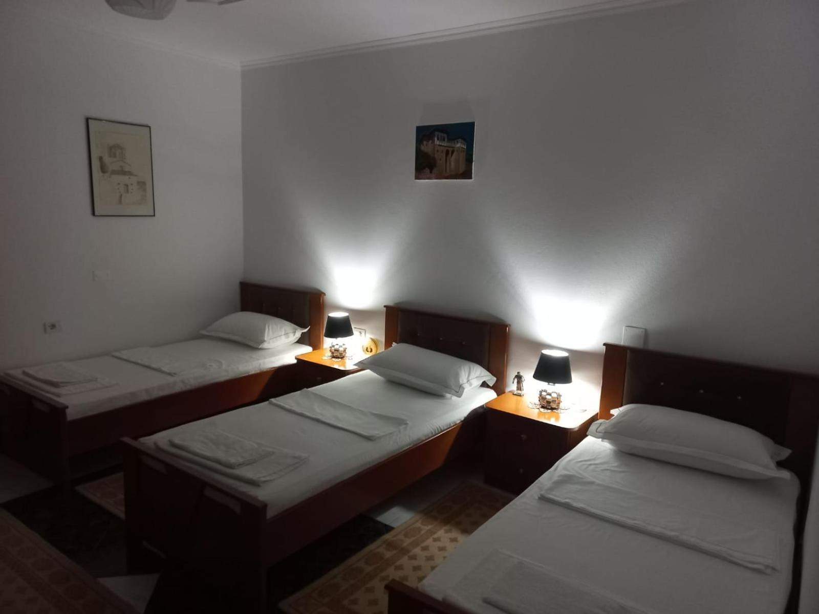 Guest House Bumbli Berati Quarto foto
